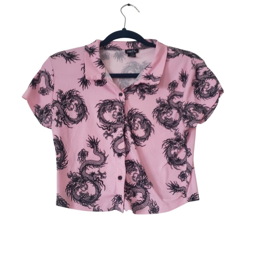 Rue21 Pink Chinese Lucky Dragon Crop Top Size L‎ Short Sleeve Baddie Summer